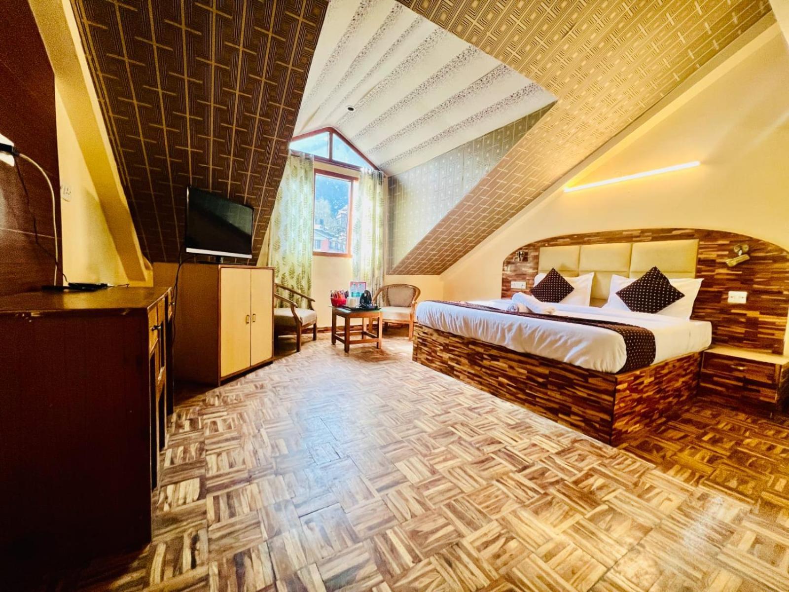 Hotel Kalinga Grand - Luxury Comfort !! Travellers Delight !! Budget Friendly !! Prime Location !! Guest Favourite Manāli Exteriér fotografie