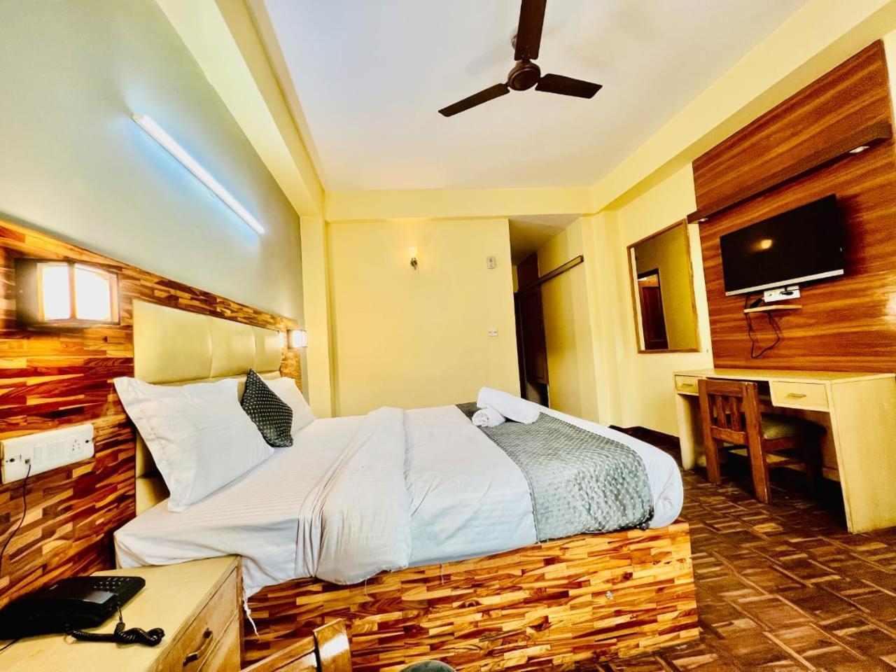 Hotel Kalinga Grand - Luxury Comfort !! Travellers Delight !! Budget Friendly !! Prime Location !! Guest Favourite Manāli Exteriér fotografie