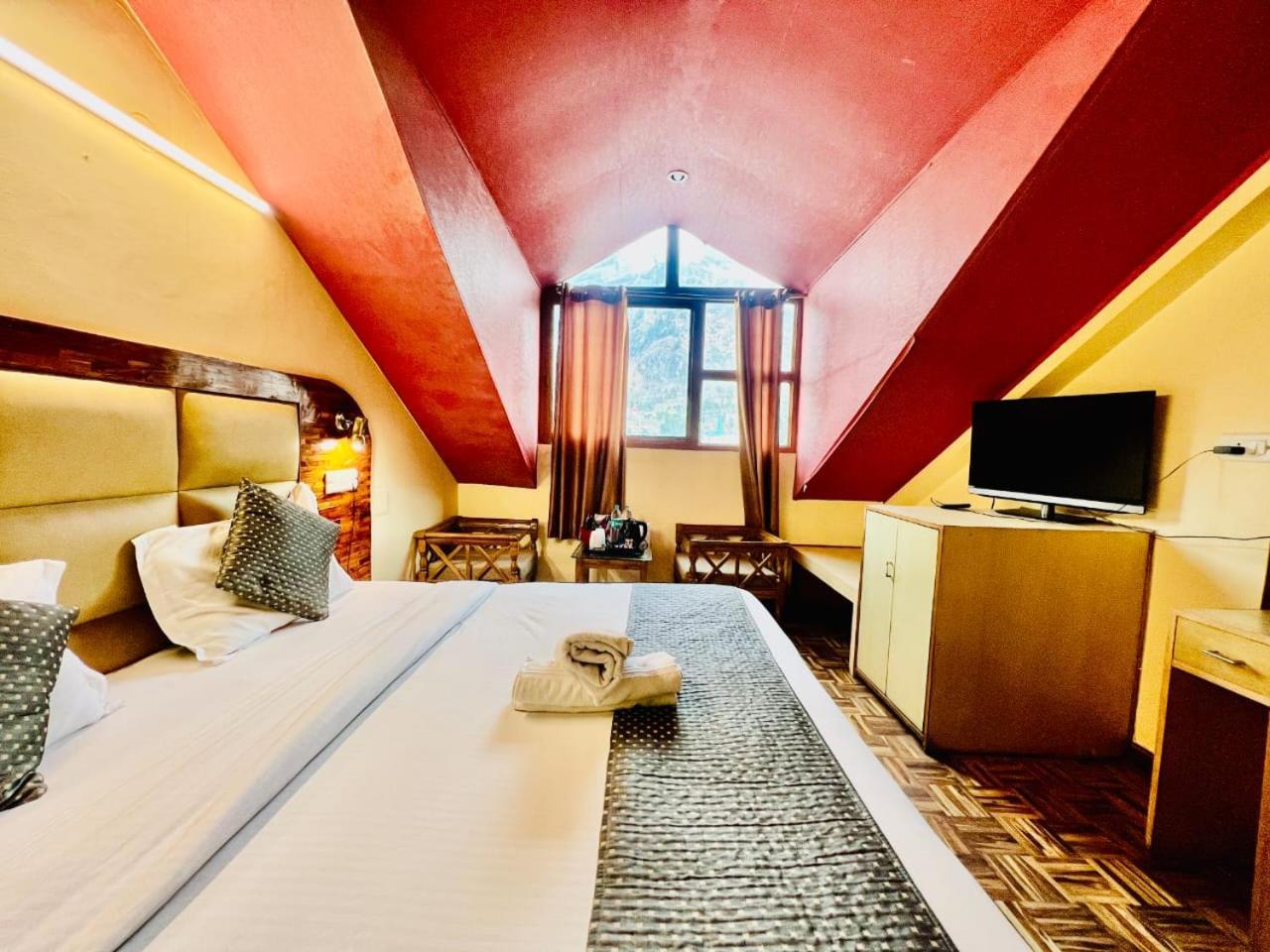 Hotel Kalinga Grand - Luxury Comfort !! Travellers Delight !! Budget Friendly !! Prime Location !! Guest Favourite Manāli Exteriér fotografie
