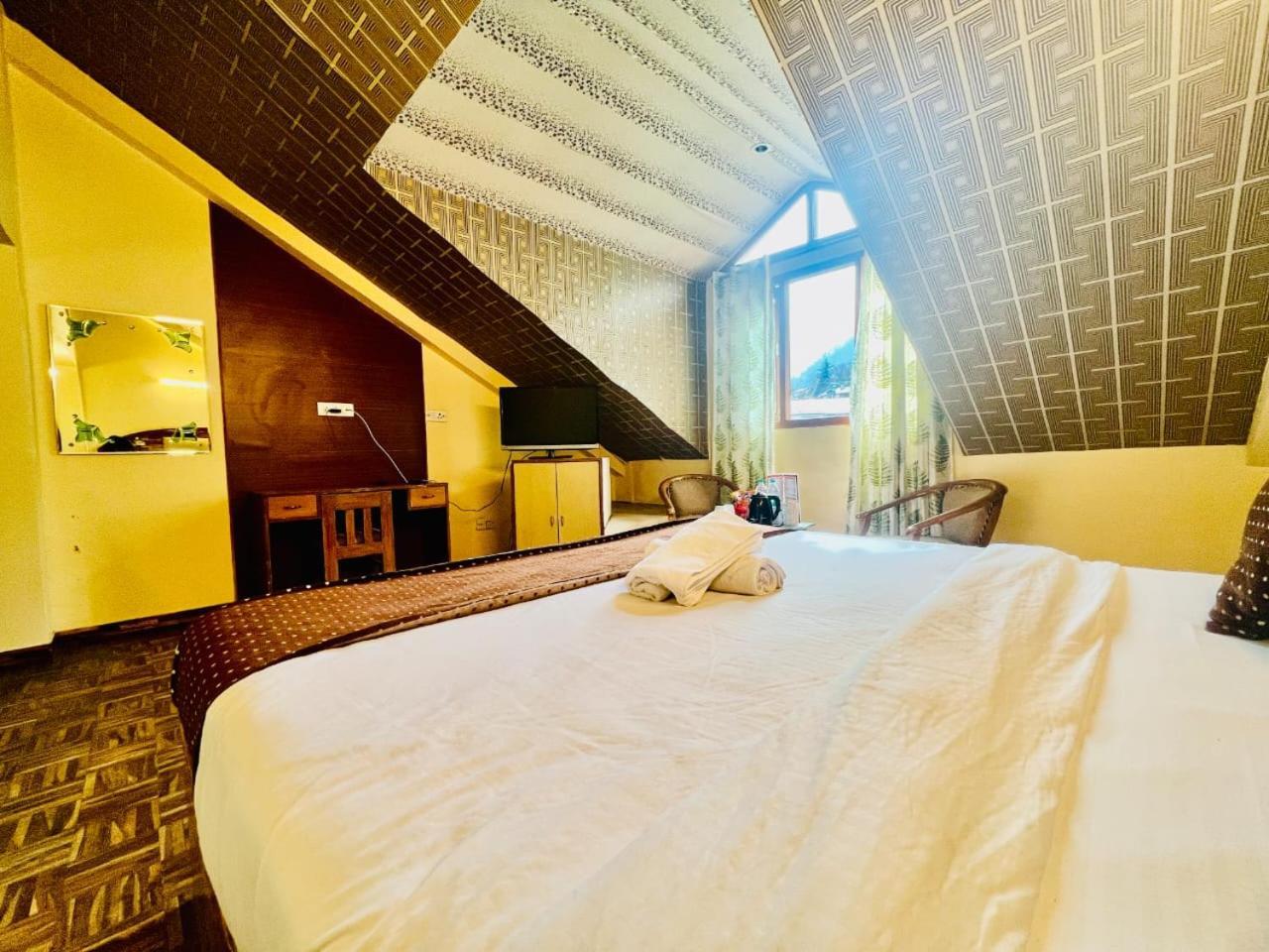 Hotel Kalinga Grand - Luxury Comfort !! Travellers Delight !! Budget Friendly !! Prime Location !! Guest Favourite Manāli Exteriér fotografie