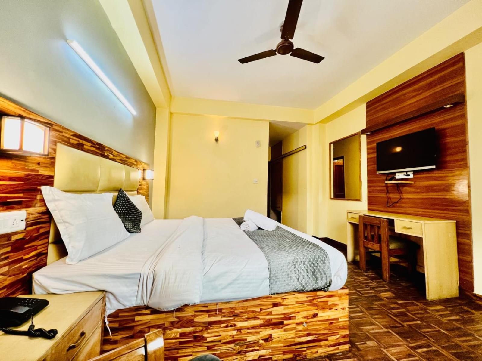 Hotel Kalinga Grand - Luxury Comfort !! Travellers Delight !! Budget Friendly !! Prime Location !! Guest Favourite Manāli Exteriér fotografie